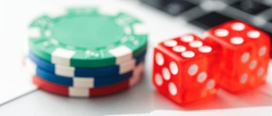 Poker Online vs Poker Standard - Qual é a Diferença?